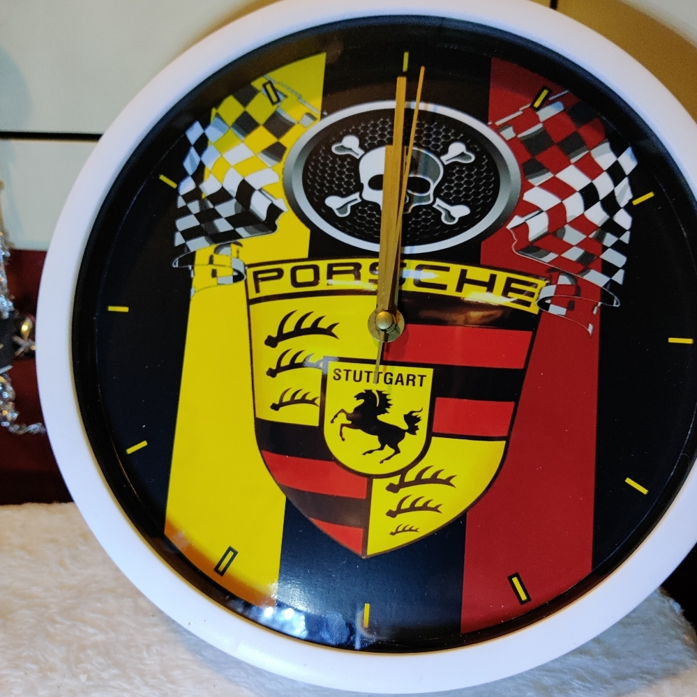 Racing Logo clock
